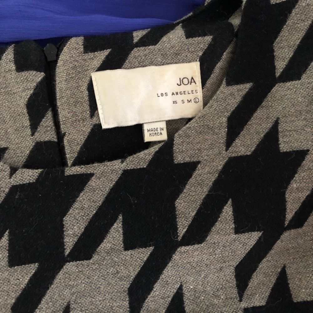 JOA Houndstooth Print Dress - Picture 6 of 8